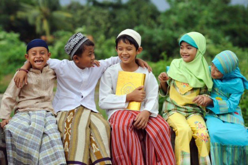 Cerita Inspiratif: Senyum Anak Yatim di Pelosok Desa
